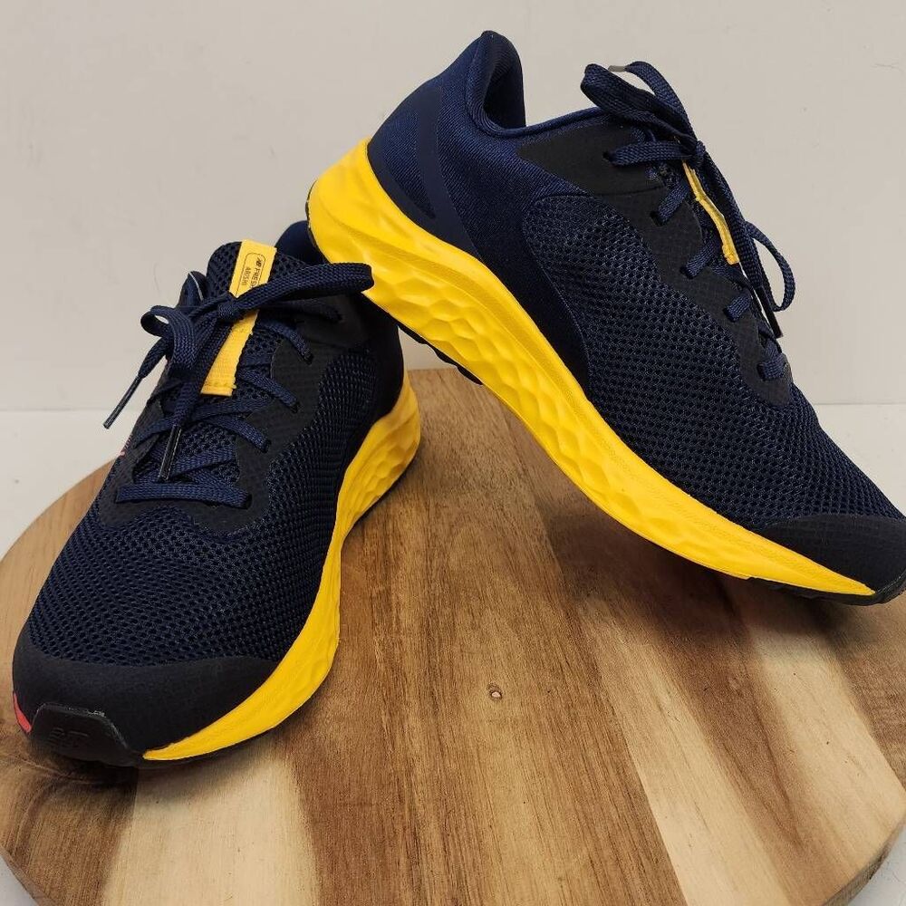 New Balance Fresh Foam Arishi v4 Boys 5.5 Blue - Picture 7 of 10